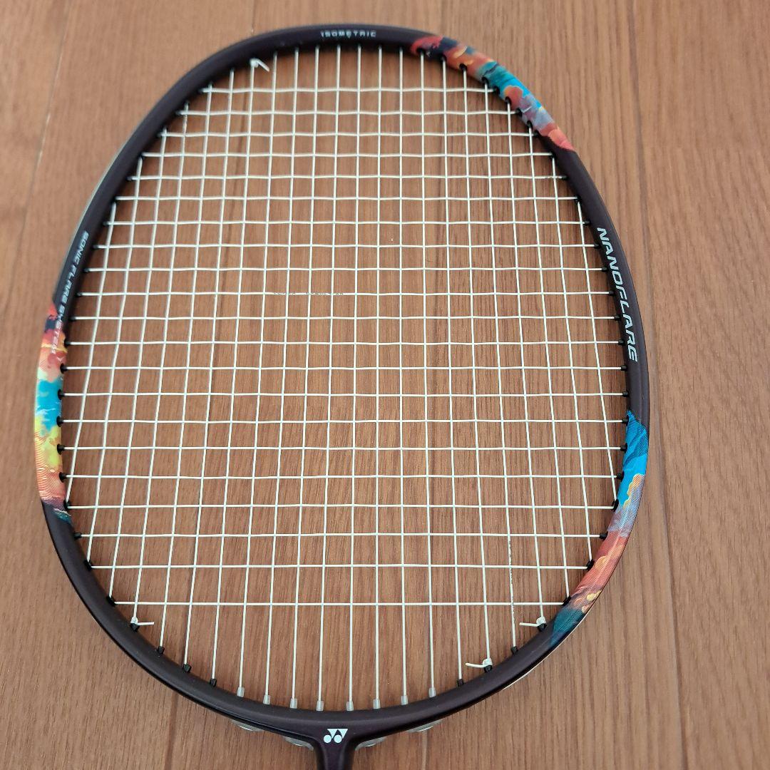 ヨネックス　ナノフレア700プロ　4U5