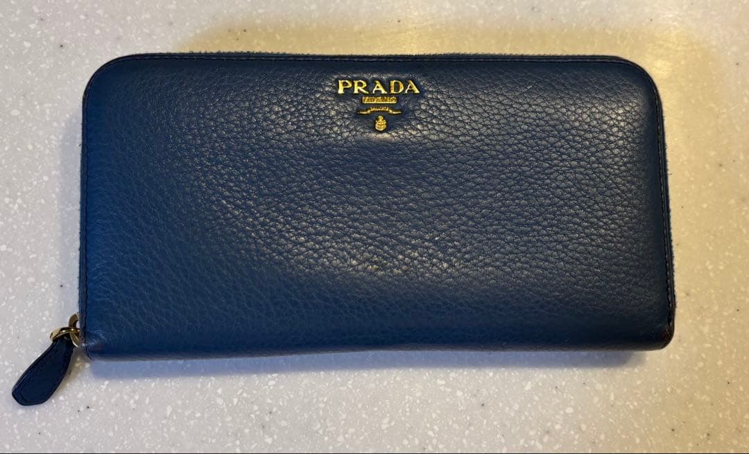 プラダ　長財布　コバルト ブルー VITELLO GRAIN 箱付き