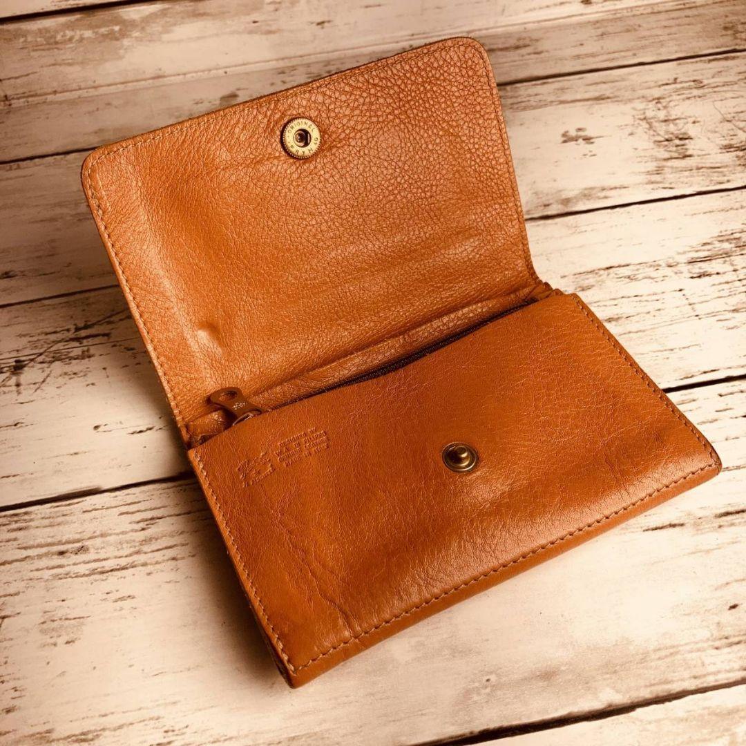 ちゃむさま専用【美品　高級感漂う美しい本革】二つ折り財布　バイソン刻印