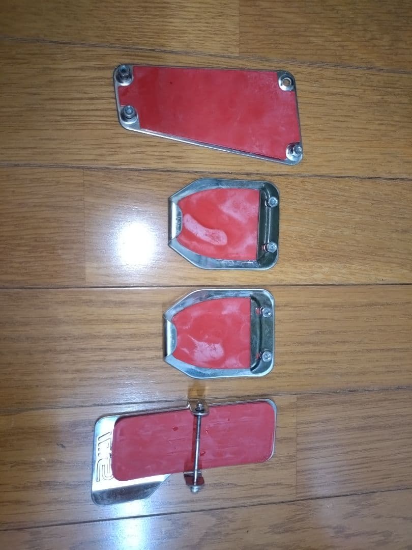 STI ペダルカバー