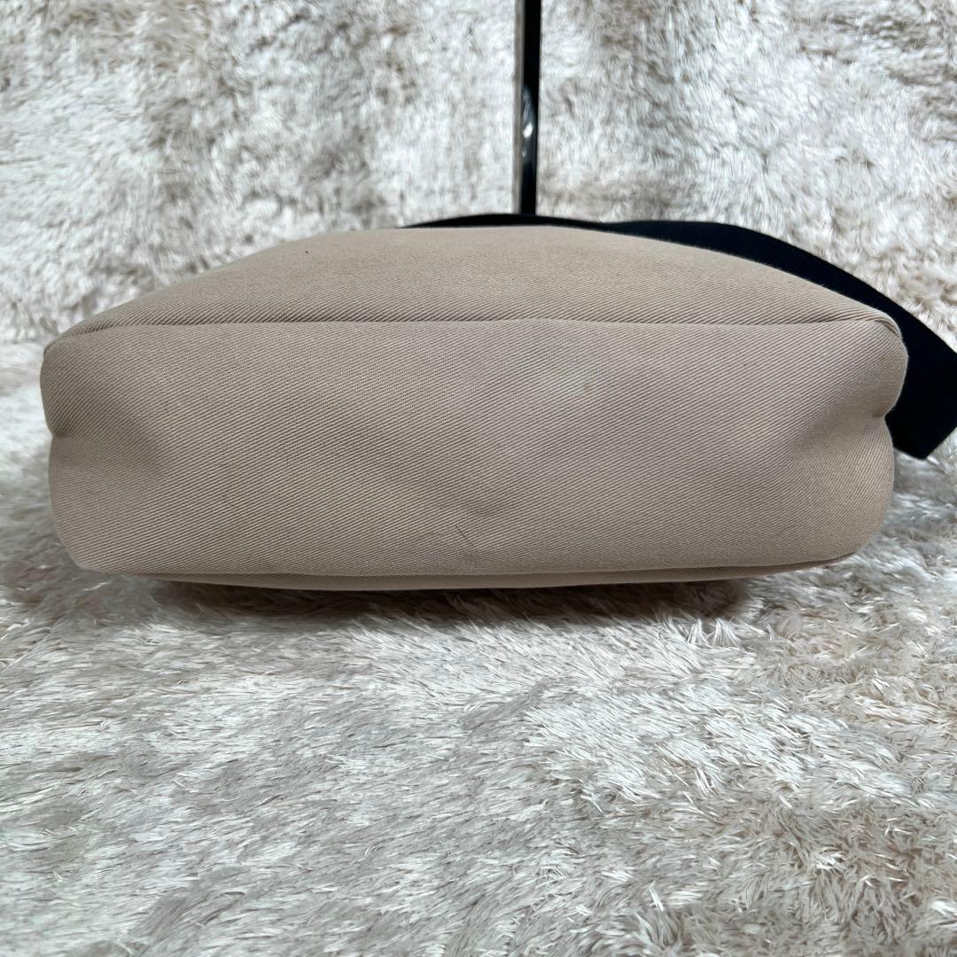 BRADY ブレディ AVON ショルダーバッグ エイボン アイボリー