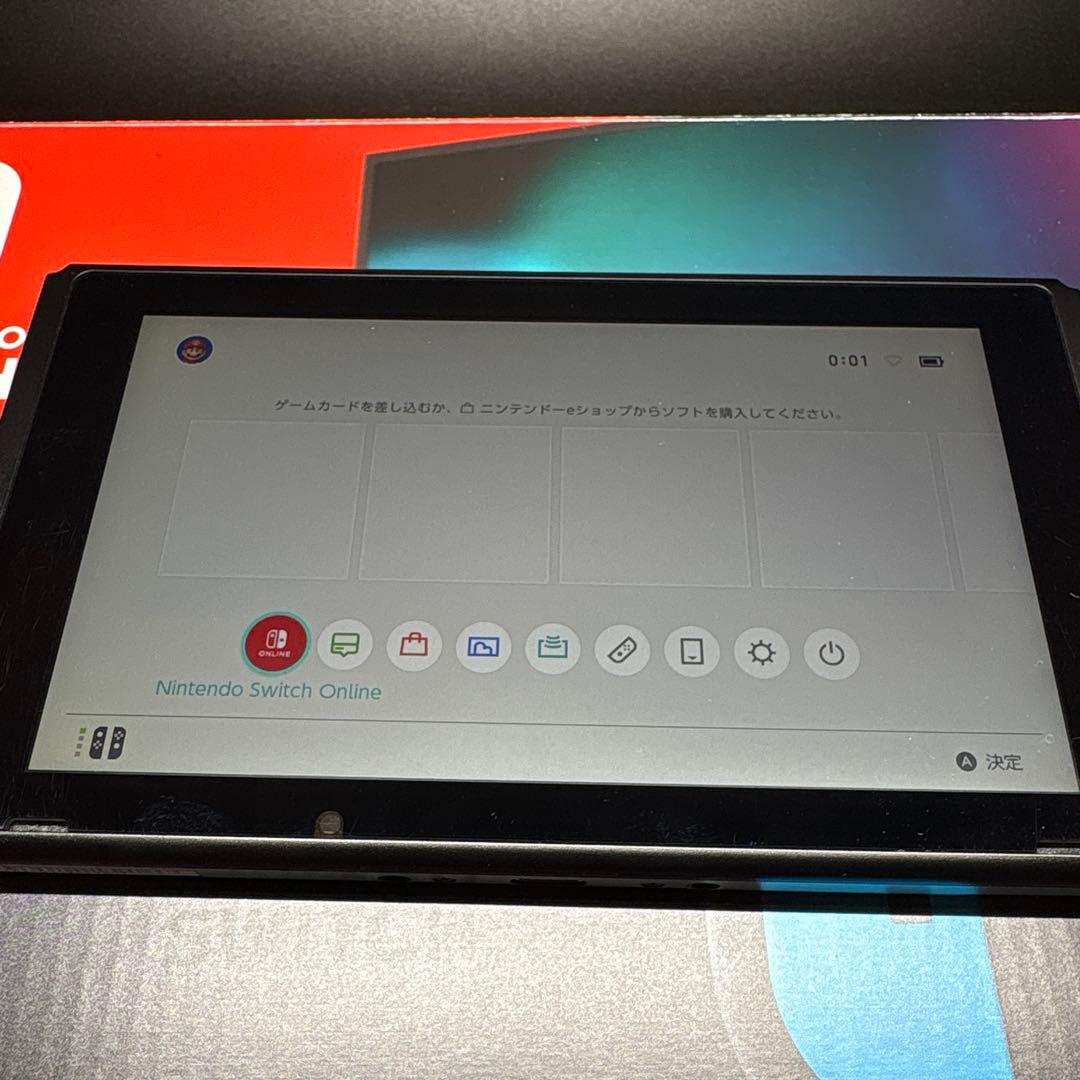 Nintendo Switch 本体一式＋プロコン＋JoyConハンドル＋ケース