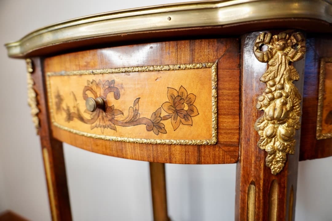 り*。様 フランス アンティーク サイドチェスト