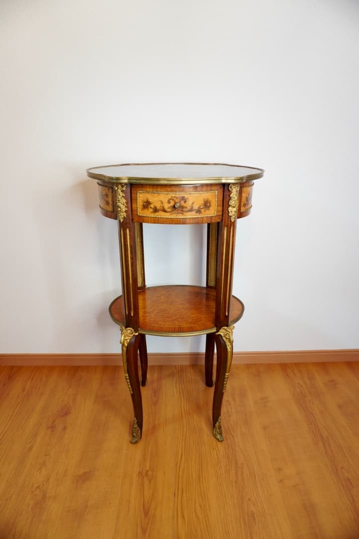 り*。様 フランス アンティーク サイドチェスト