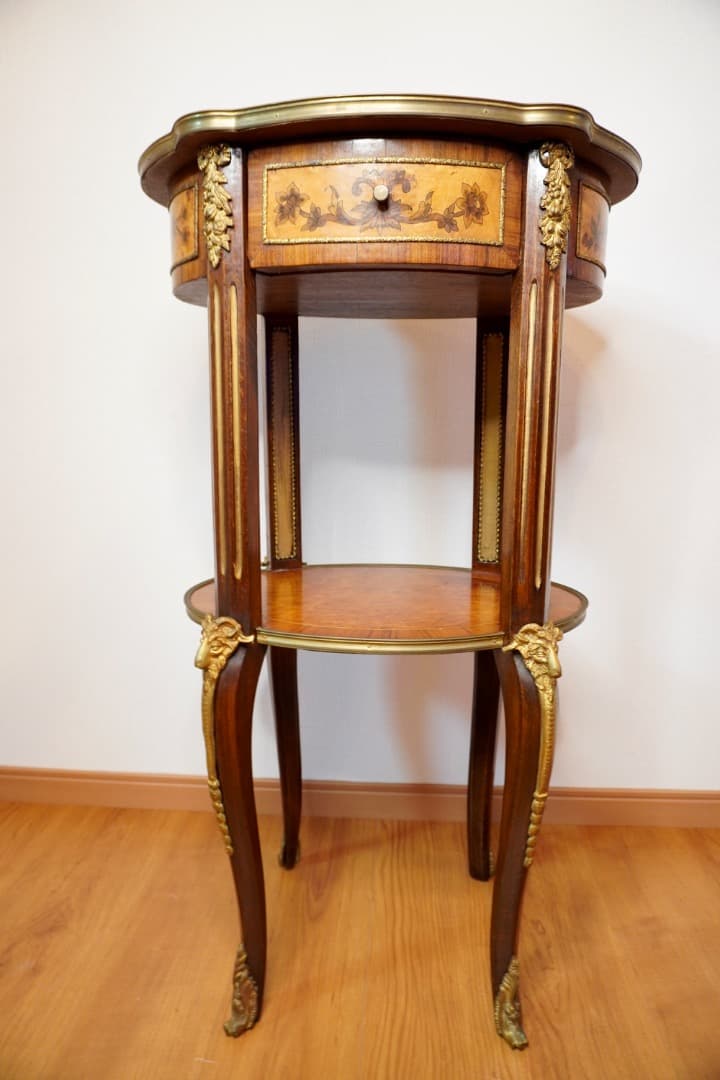 り*。様 フランス アンティーク サイドチェスト