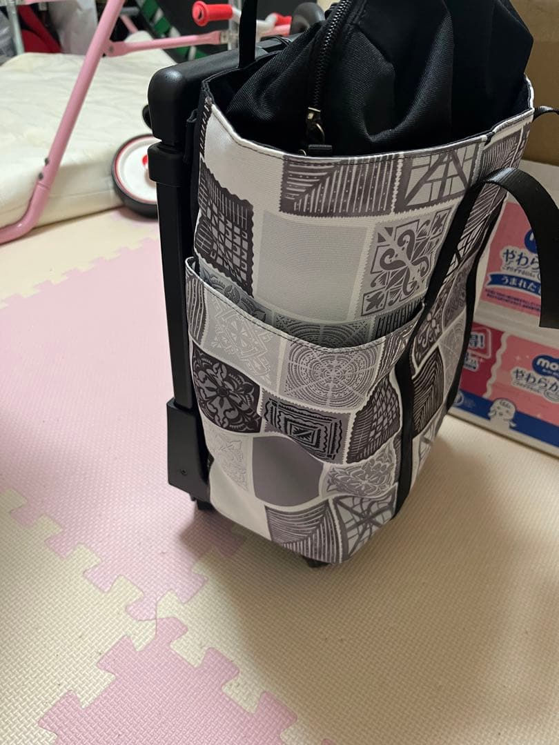 美品　SWANY 買い物　ショッピング　キャリーケース 専用カバー