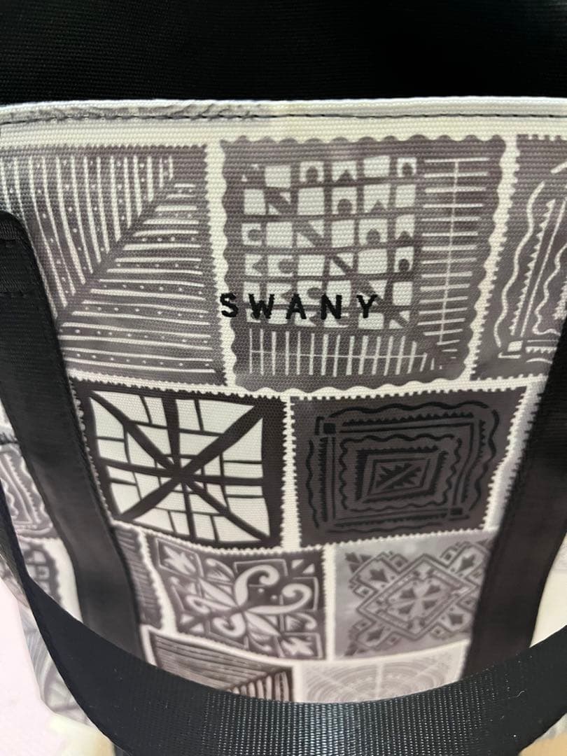 美品　SWANY 買い物　ショッピング　キャリーケース 専用カバー