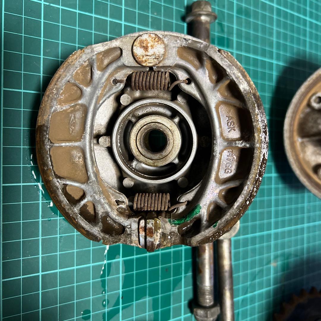 ホンダ　純正　モンキー前後　ハブ　ドラム　ブレーキ