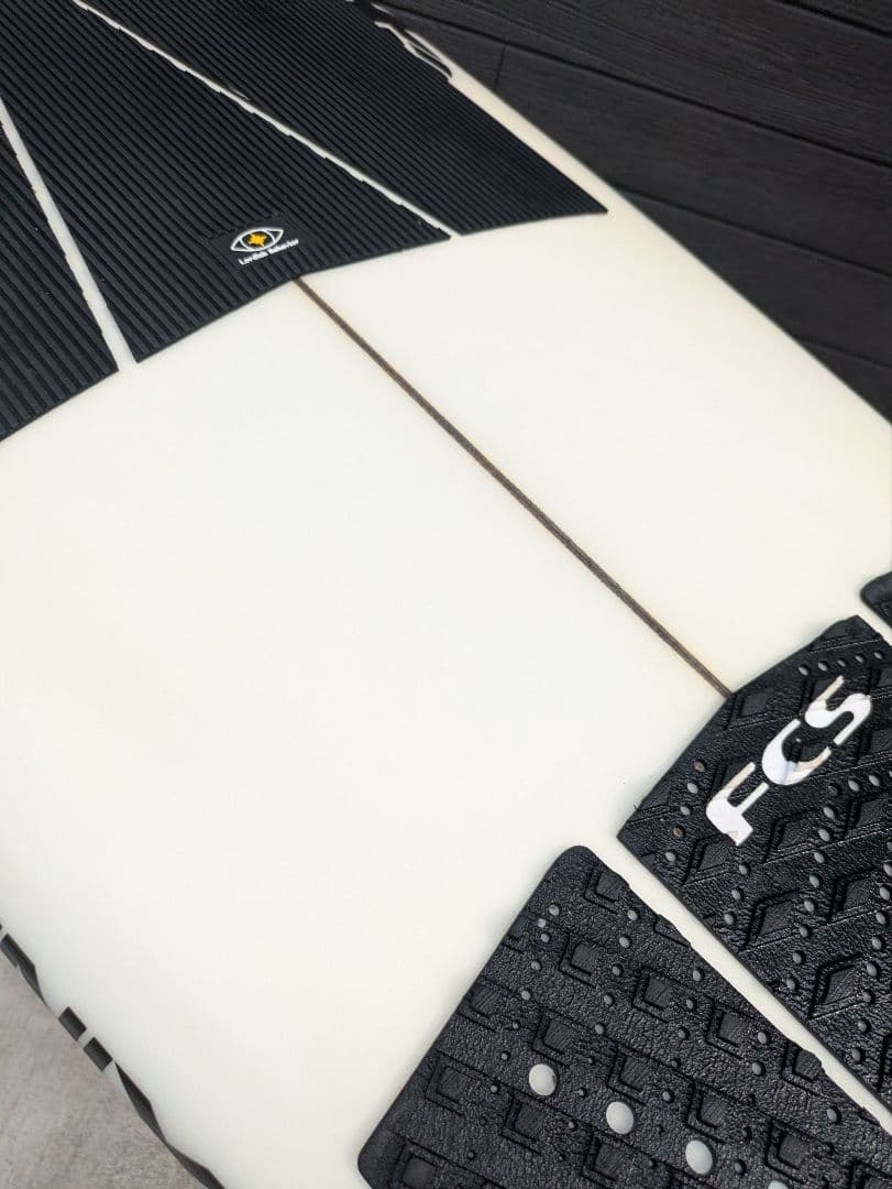 DHD フェニックス 5.5 スワローテイル ショートボード 27リッター