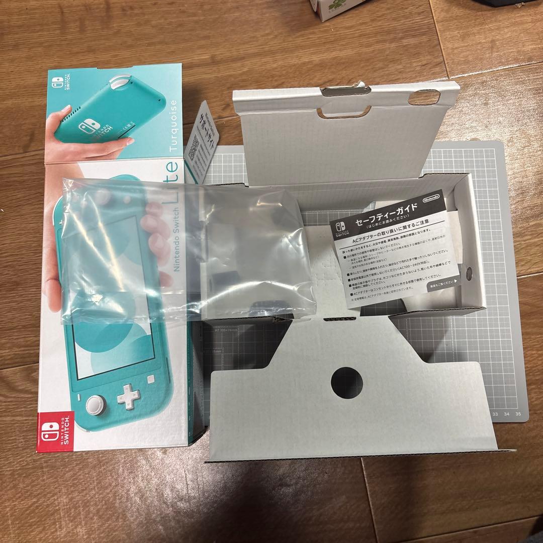 ニンテンドースイッチライト　ターコイズ　中古　動作確認済　初期化