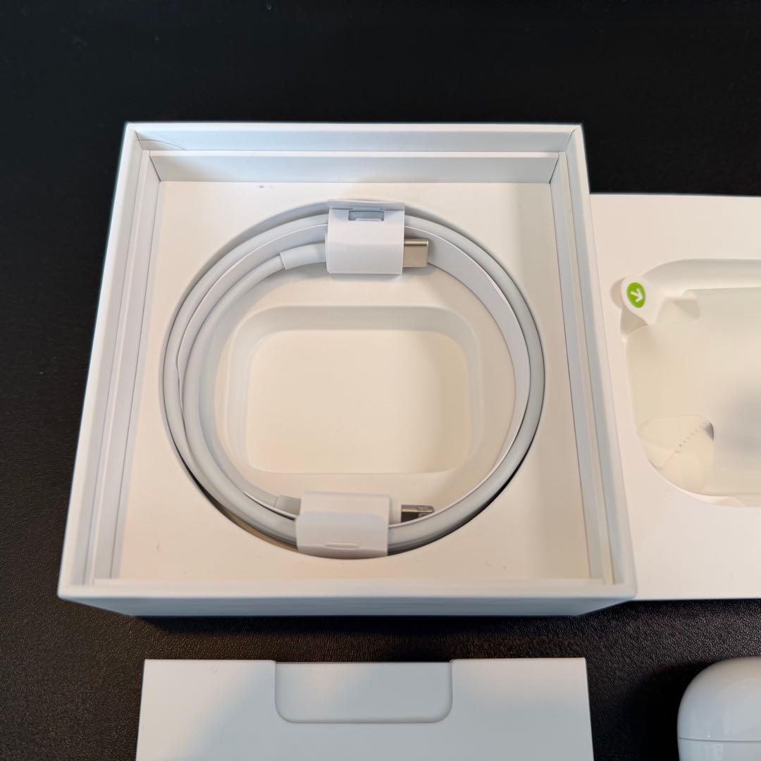 ［備品］Air pods pro 第二世代 MQD83J/A ライトニング