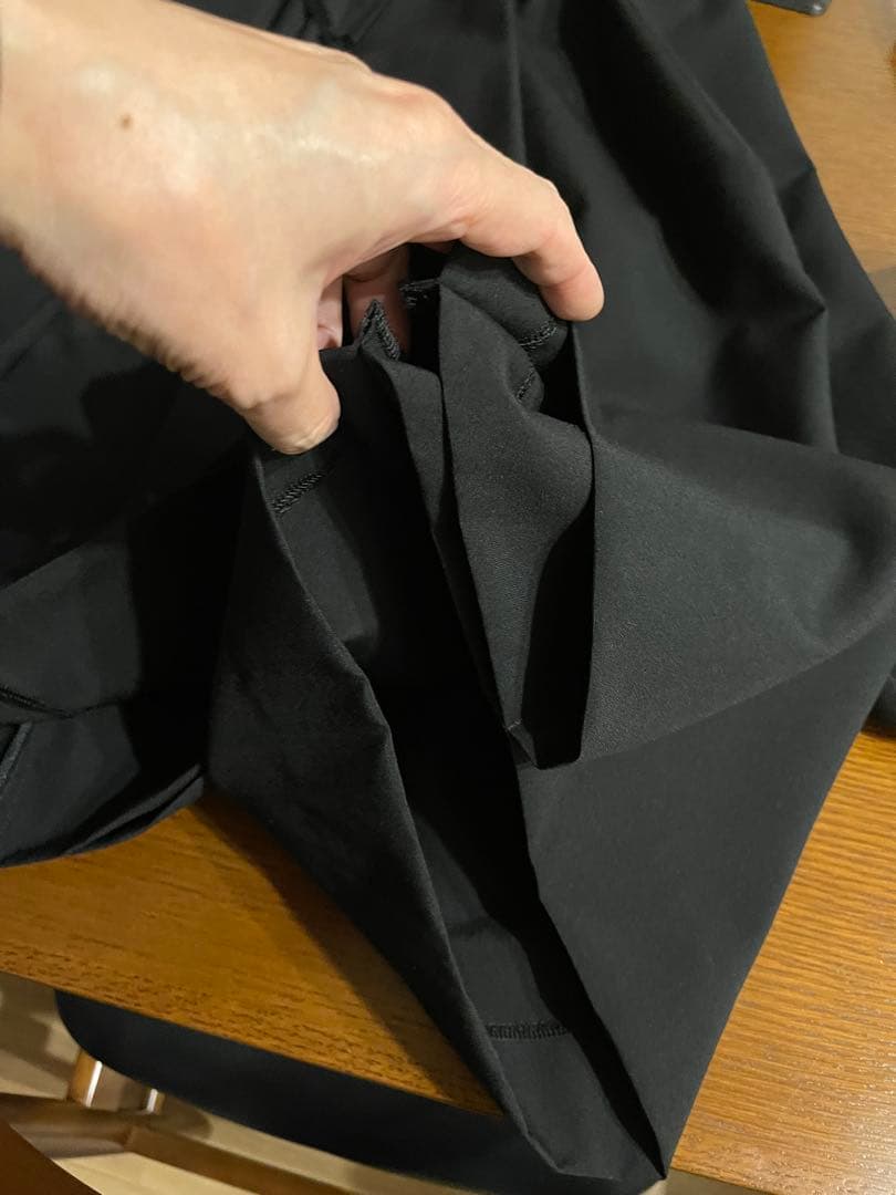 【最終値下】新品未使用 コムデギャルソン パンツ