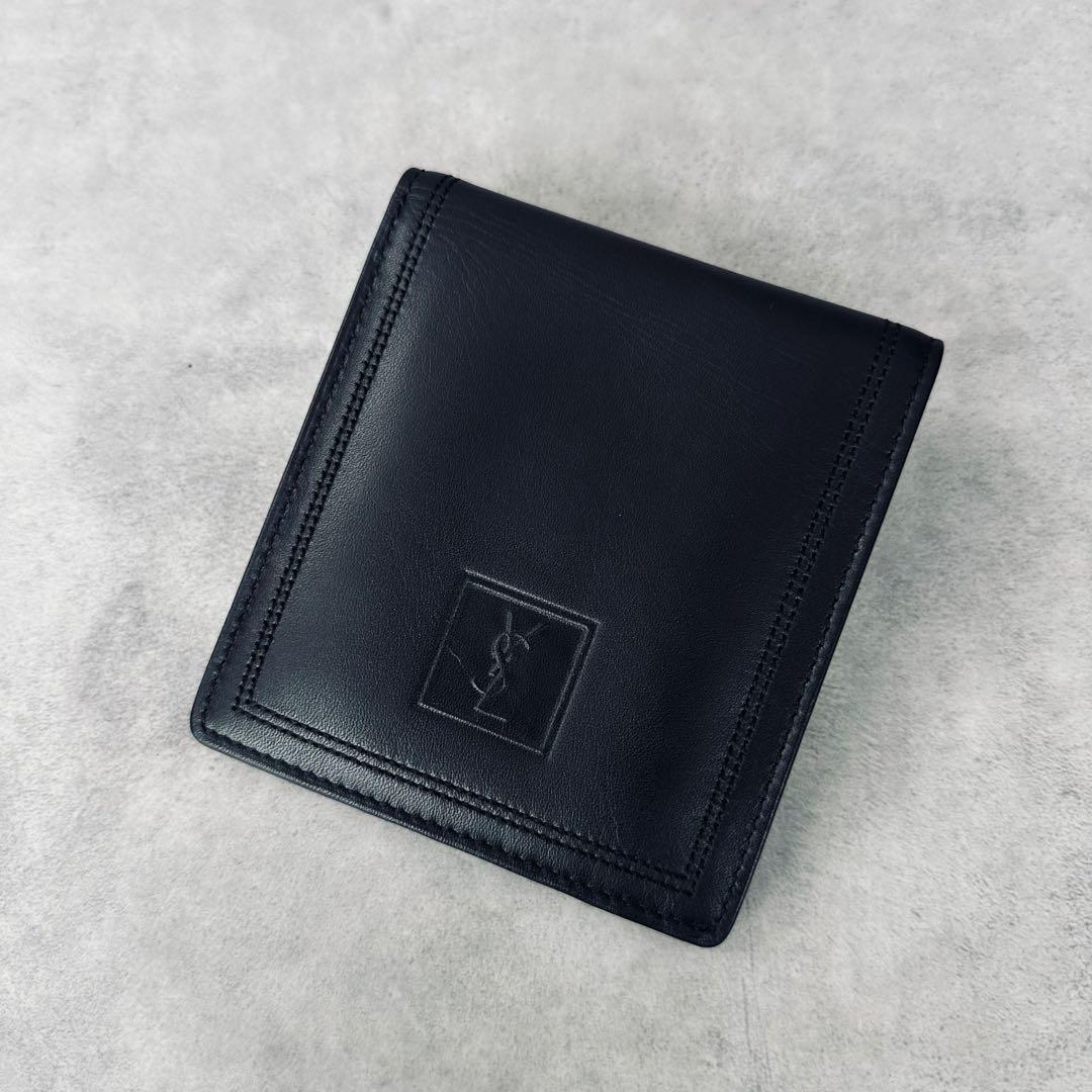 未使用訳あり✨Yves Saint Laurent YSLロゴ　二つ折り財布