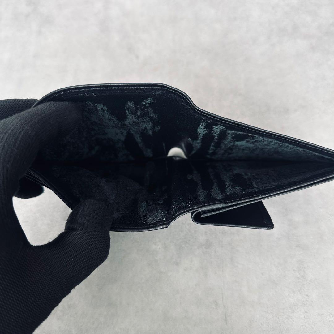 未使用訳あり✨Yves Saint Laurent YSLロゴ　二つ折り財布
