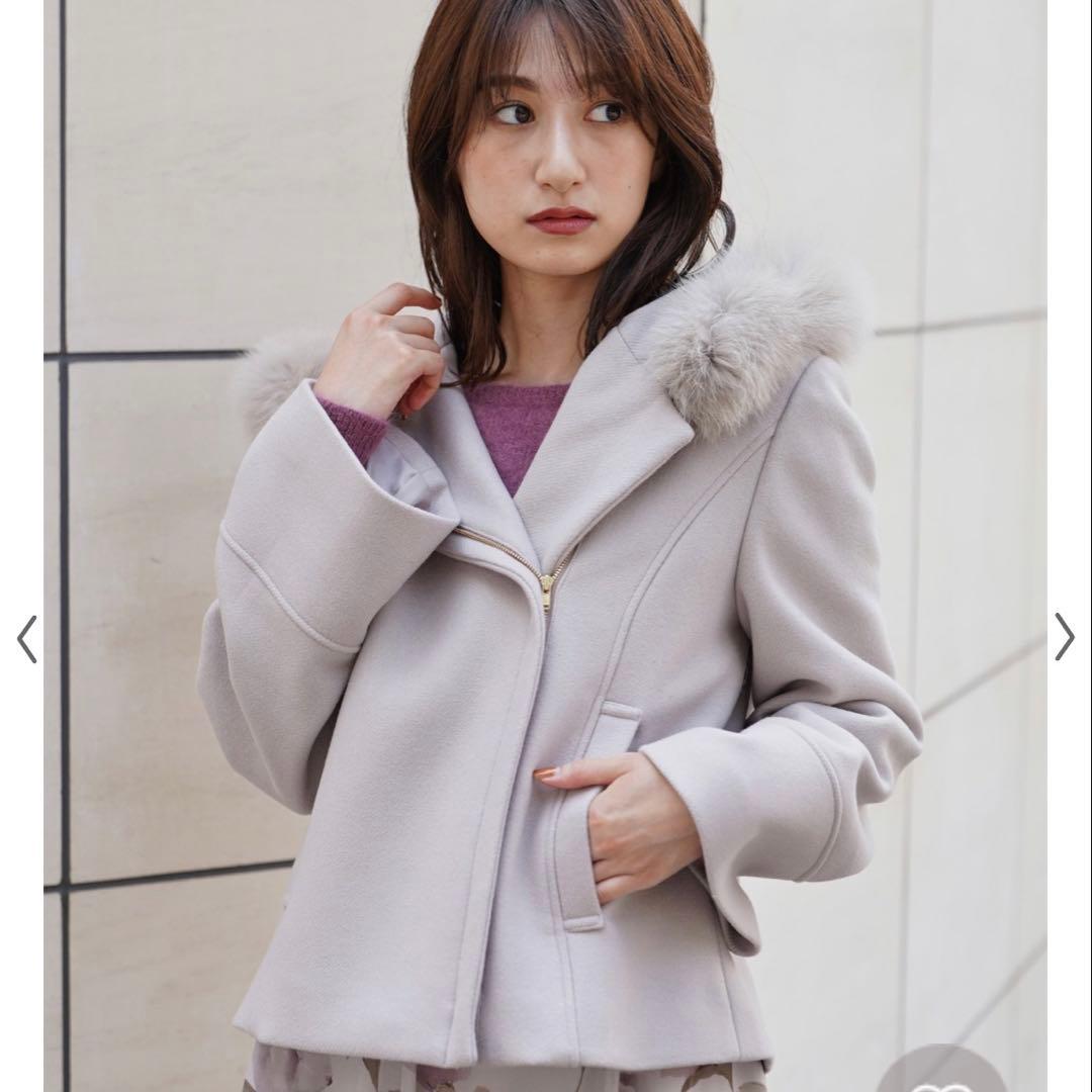 ノエラ ファー付ショート2WAYコート Noela ベージュ M