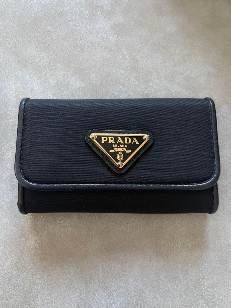 PRADA ブラック ナイロン キーケース