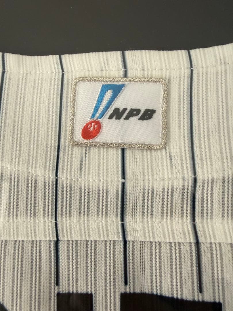 BBM 千葉ロッテ　鳥谷敬　直筆サイン　ユニフォーム　額付き