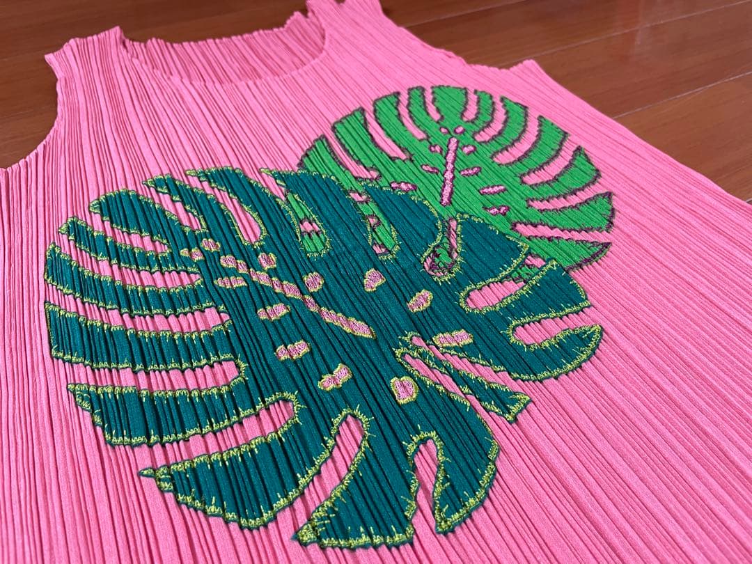 ISSEY MIYAKE/PLEATS PLEASE ノースリーブチュニック