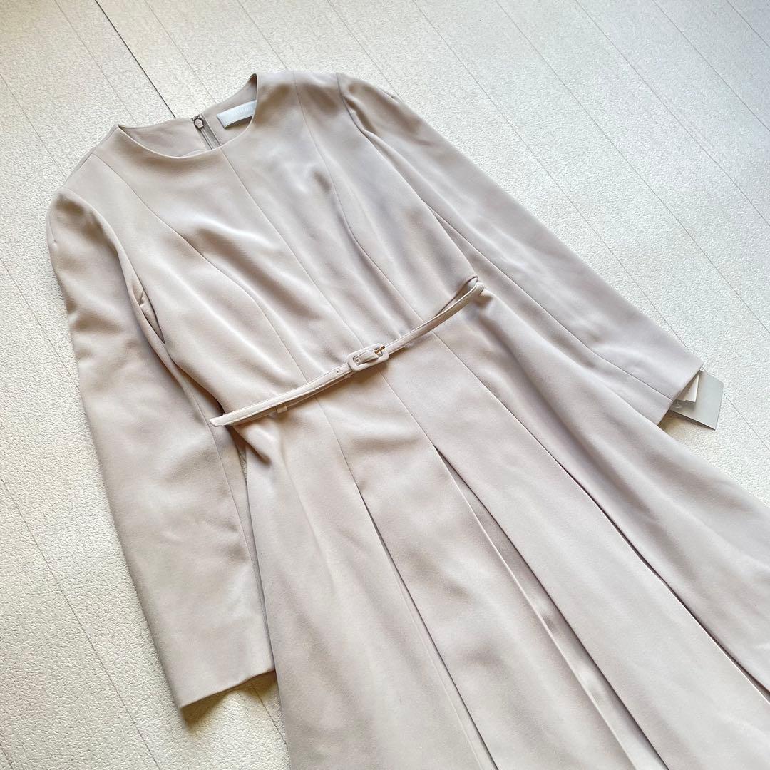 新品タグ付♡CELFORD 細ベルト付き長袖ワンピース ライトグレー　38