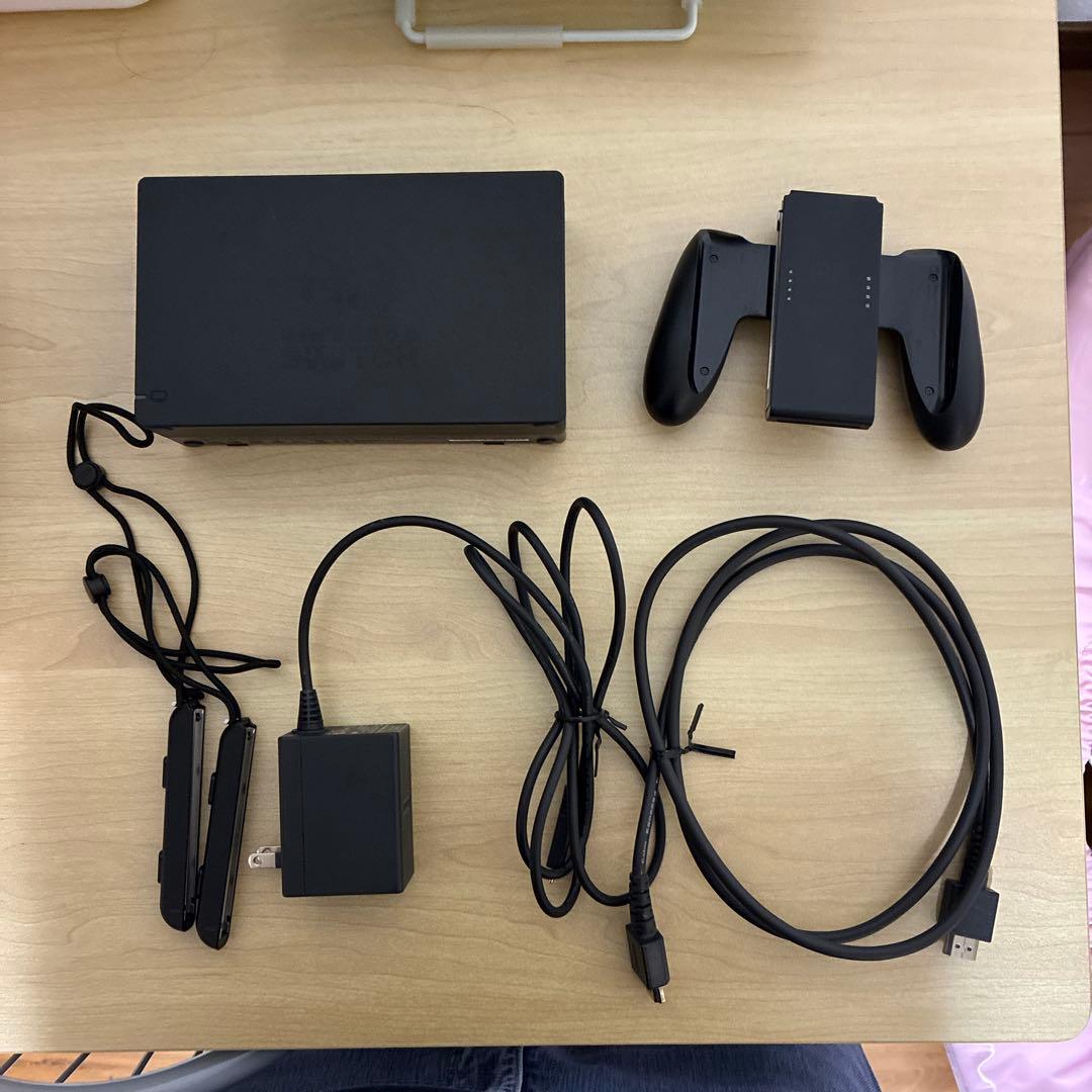 Nintendo Switch 本体とJoy-Conコントローラーセット