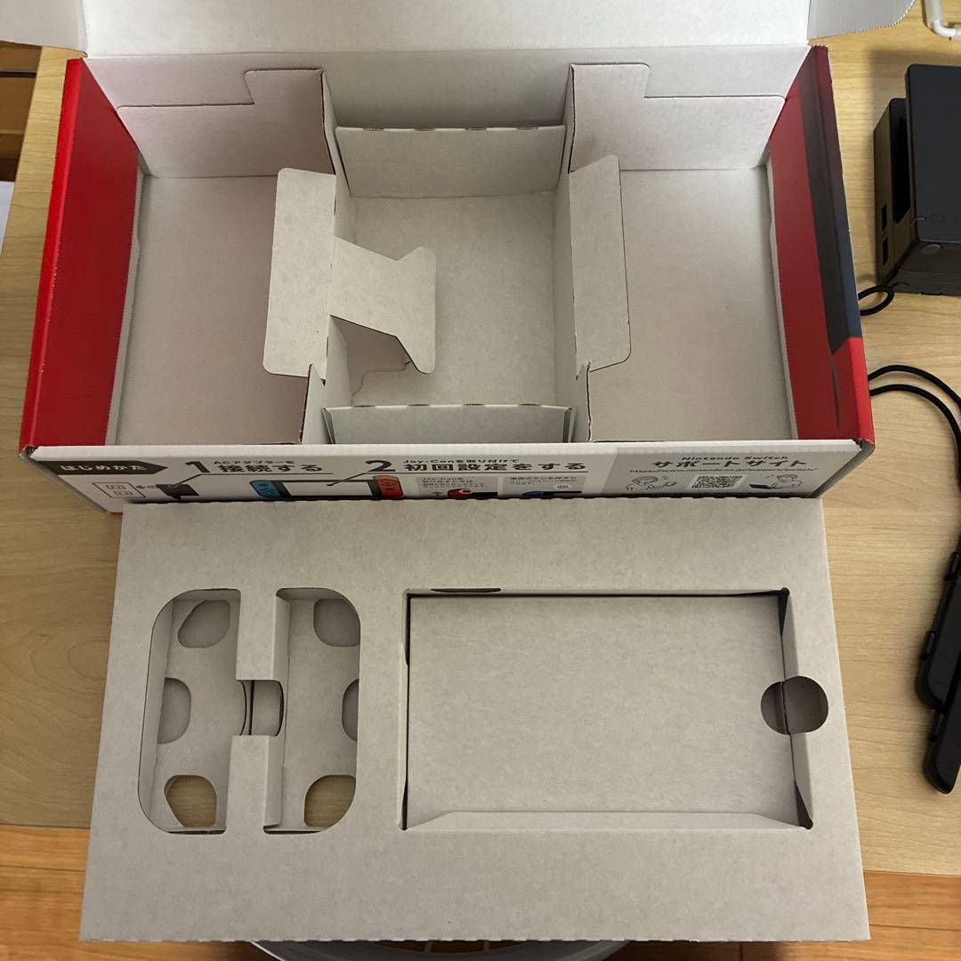 Nintendo Switch 本体とJoy-Conコントローラーセット