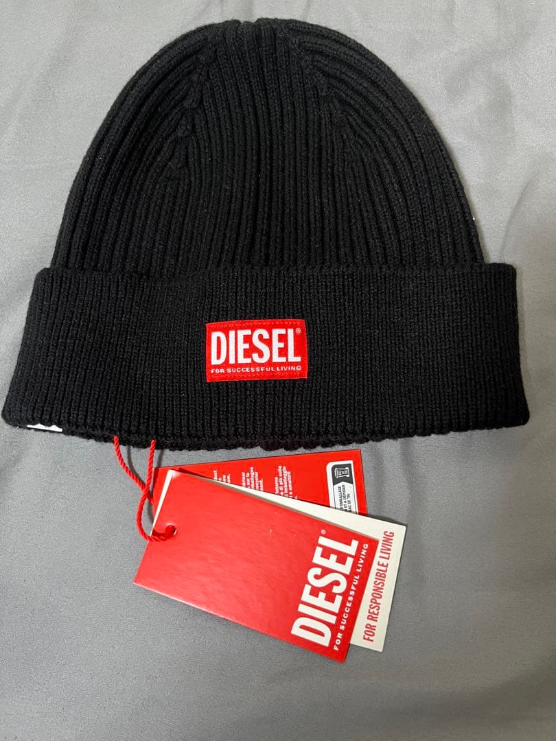 『新品タグ付』DIESEL ブラック ニット帽