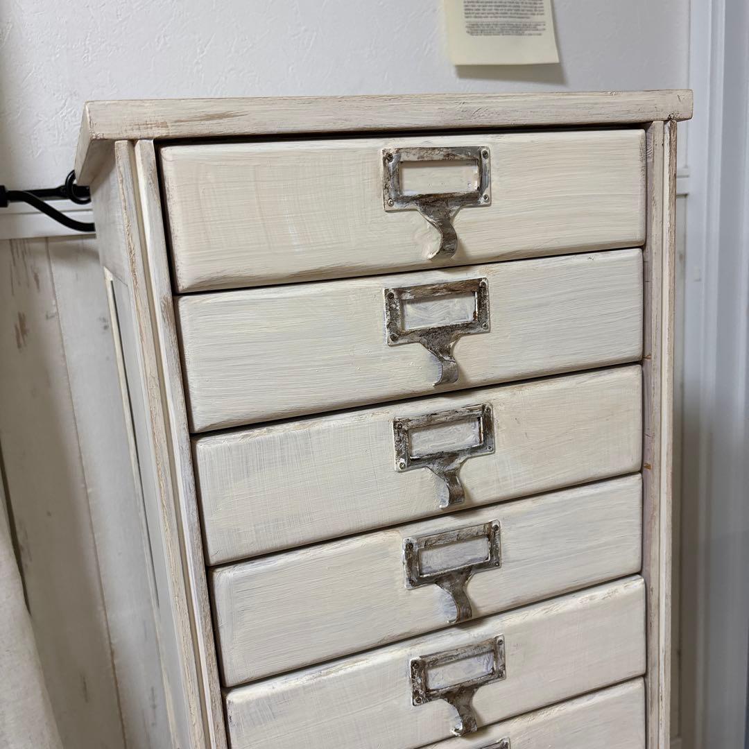 木製ホワイト多段チェスト キャスター付き　古物アンティーク風　フレンチシャビー