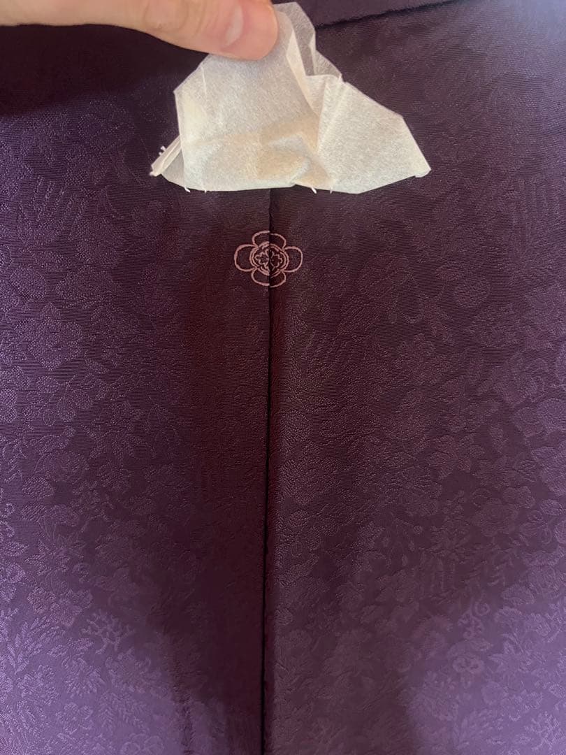 しつけ糸付き 新品 正絹 紋付き 色無地 着物 紫 地紋入り 八掛 裄70cm