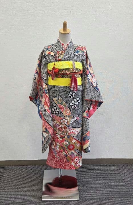 七五三　7歳　120cm　黒　しぼり柄　ポリエステル　髪飾り