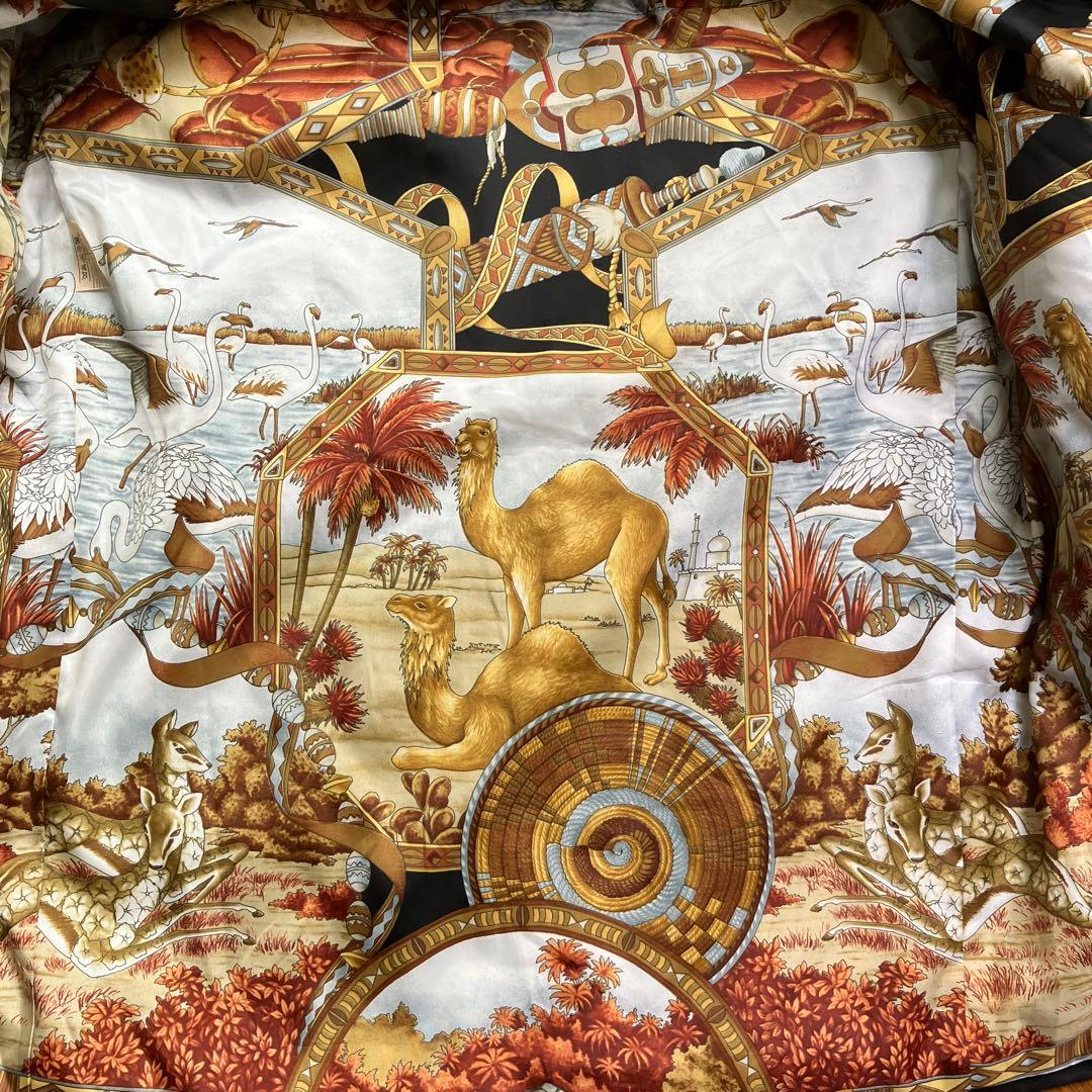 サルバト一レフェラガモ　上着