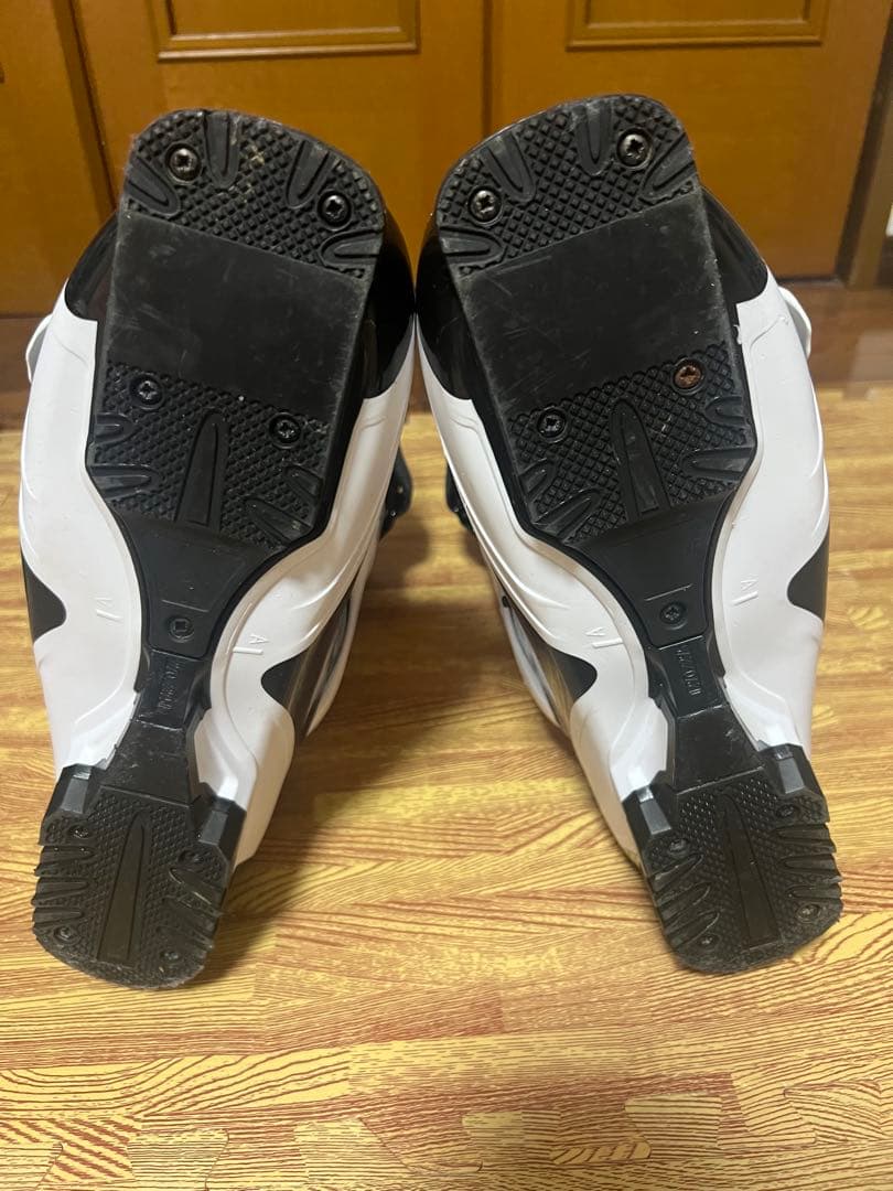 美品HEAD スキーブーツnext EDGE 80 27.5㎝持ち運びケース付き