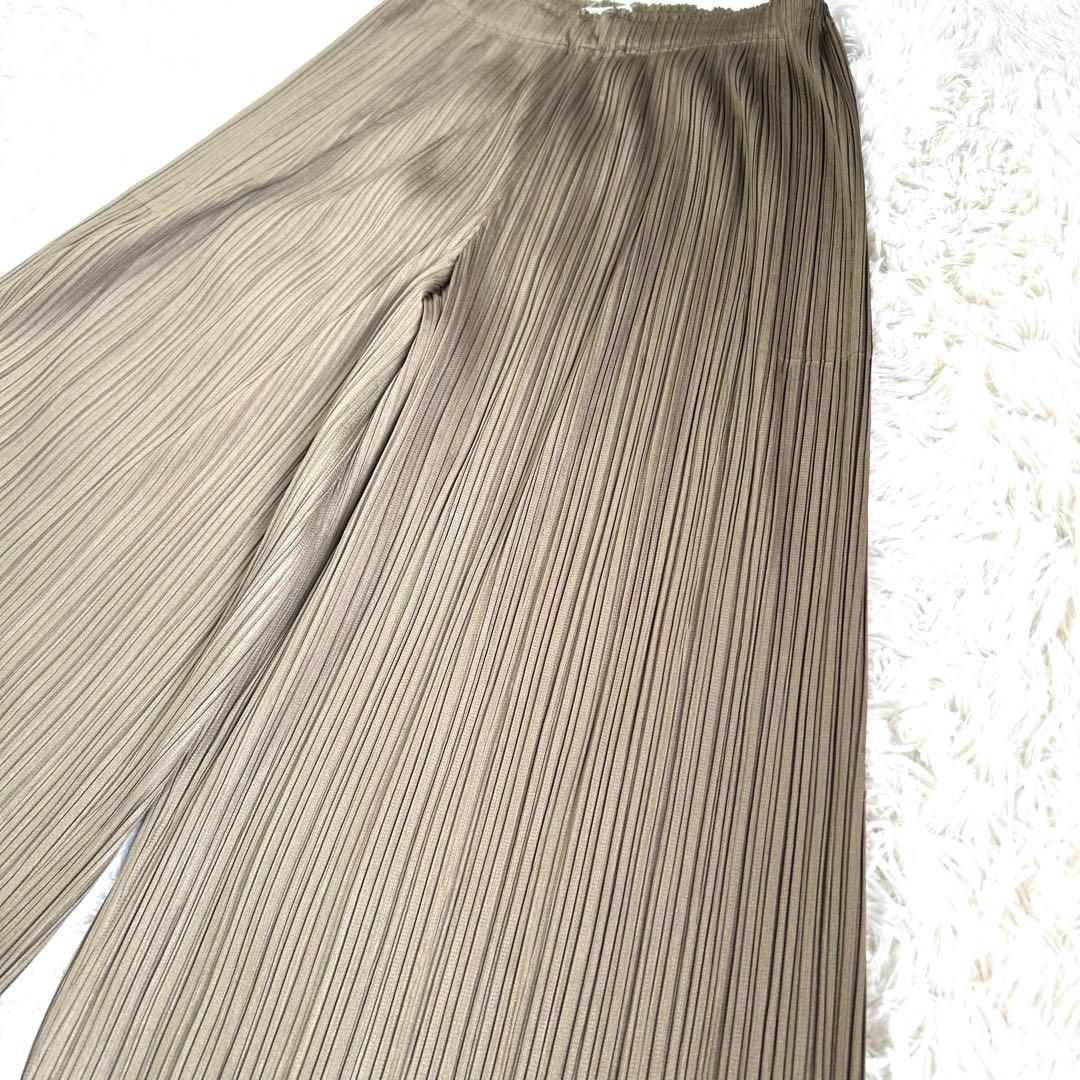 【極美品】プリーツプリーズ ポケットあり スーパーワイド プリーツパンツ 袴 3