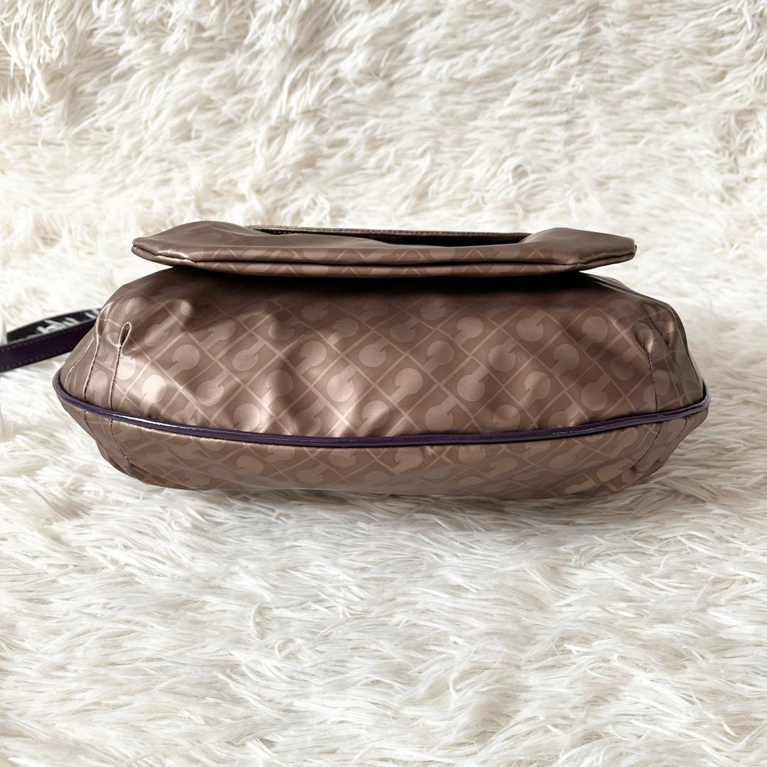 未使用✨ゲラルティーニ ソフティ　クロス　ショルダーバッグ