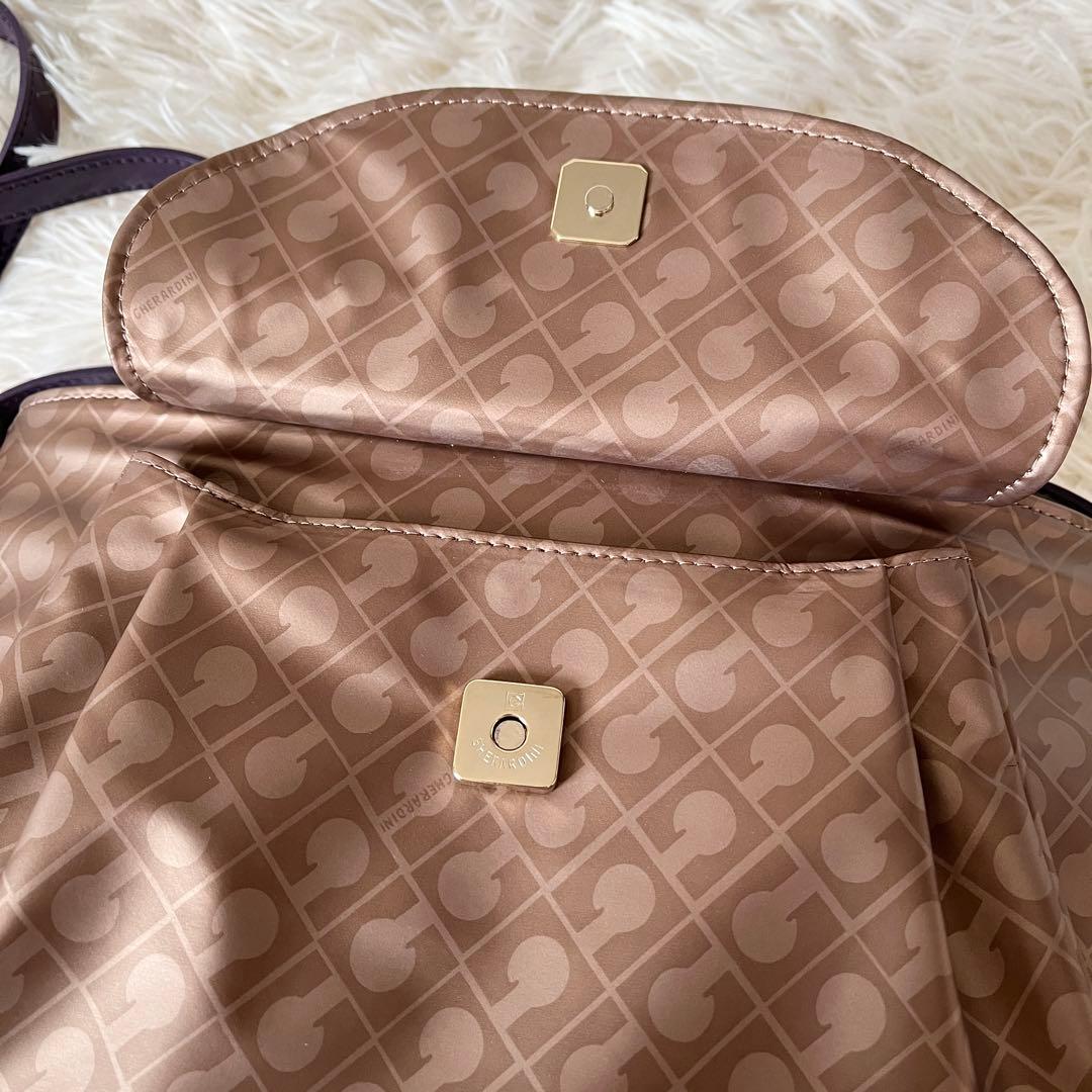 未使用✨ゲラルティーニ ソフティ　クロス　ショルダーバッグ