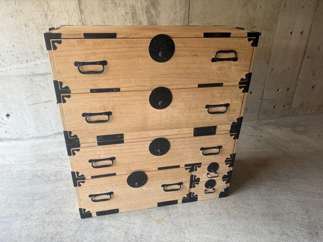 桐箪笥 和箪笥 古家具 古道具 ヴィンテージ レトロ 希少 高級金具