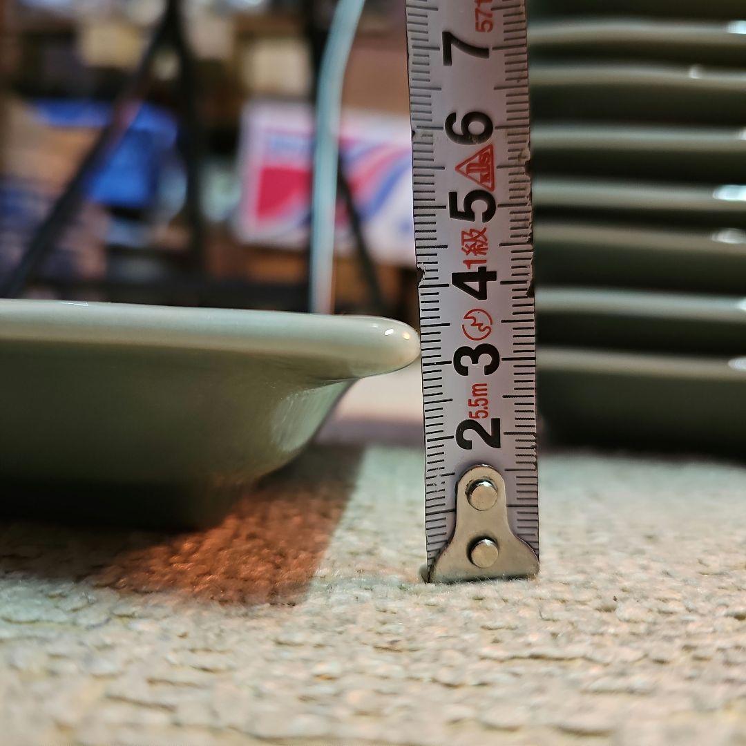 シ*ブ様 その2 江戸の蔵より 三田青磁 陽刻鹿と文字4角皿 美品 11客