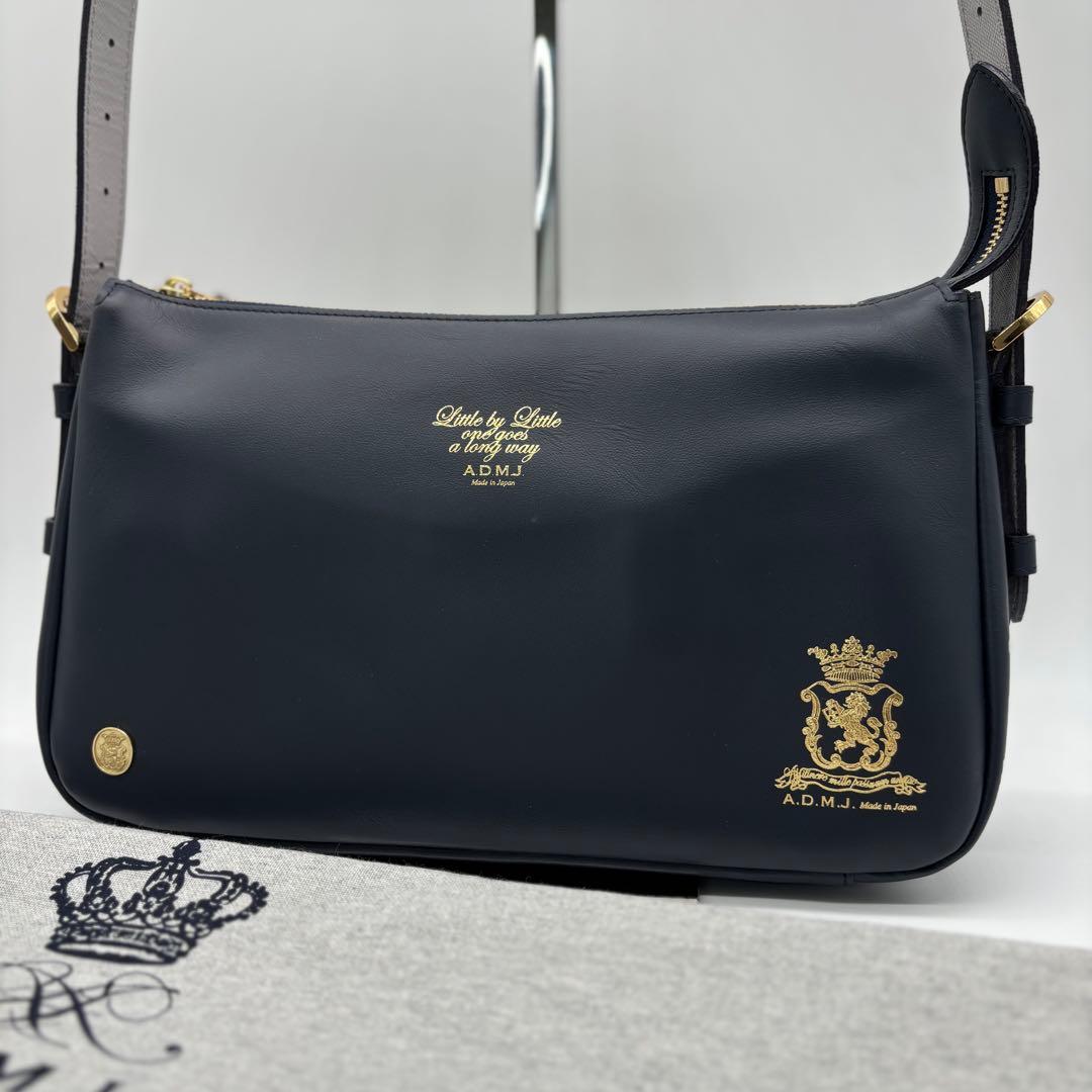 新品同様✨ADMJ アクセソワドゥマドモワゼル ショルダーバッグ ネイビー
