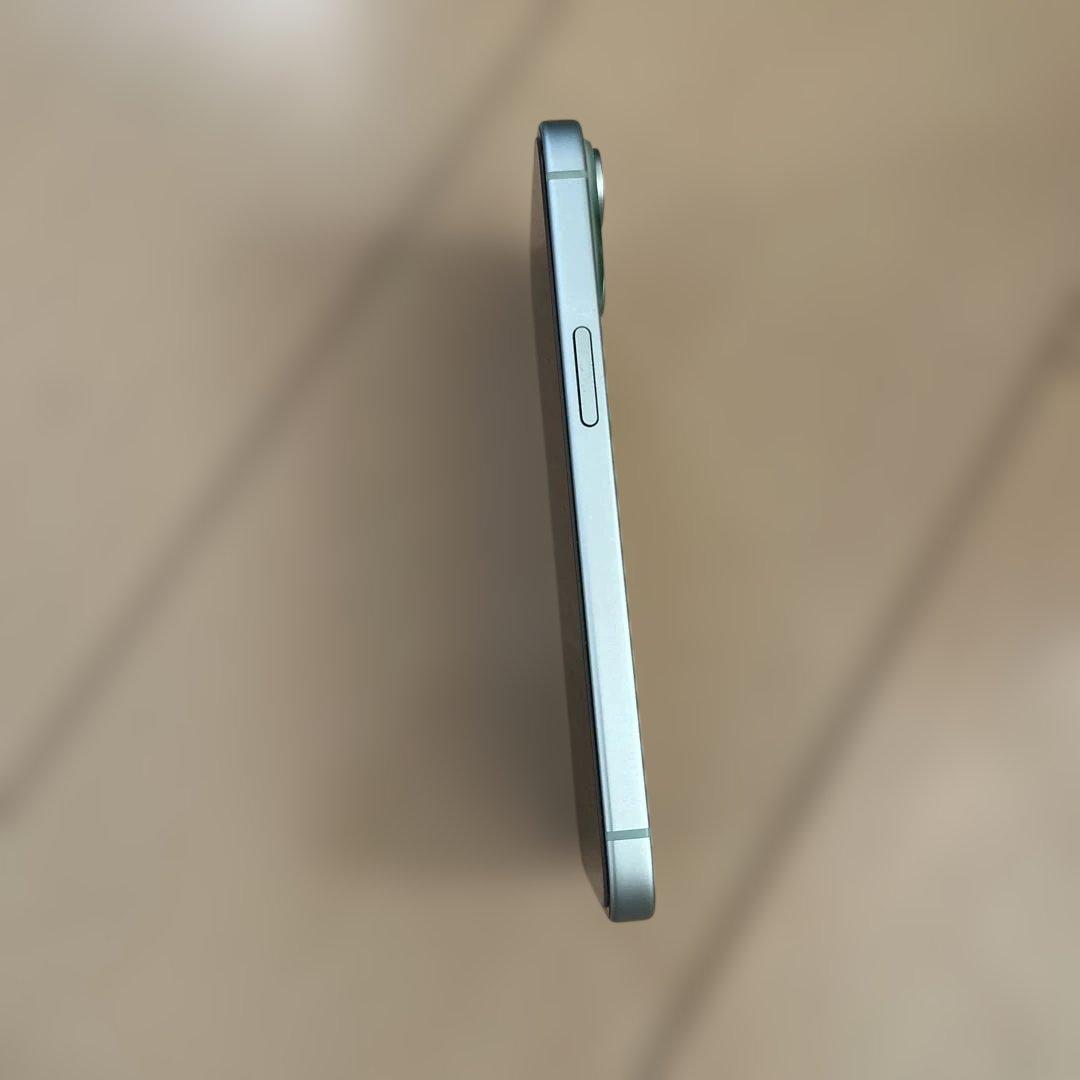 iPhone 15 128GB グリーン