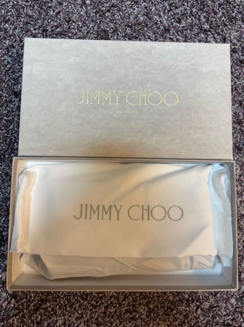 販売店舗限定モデル☆定価約9.5万円☆ ジミーチュウ☆財布 レザーウォレット