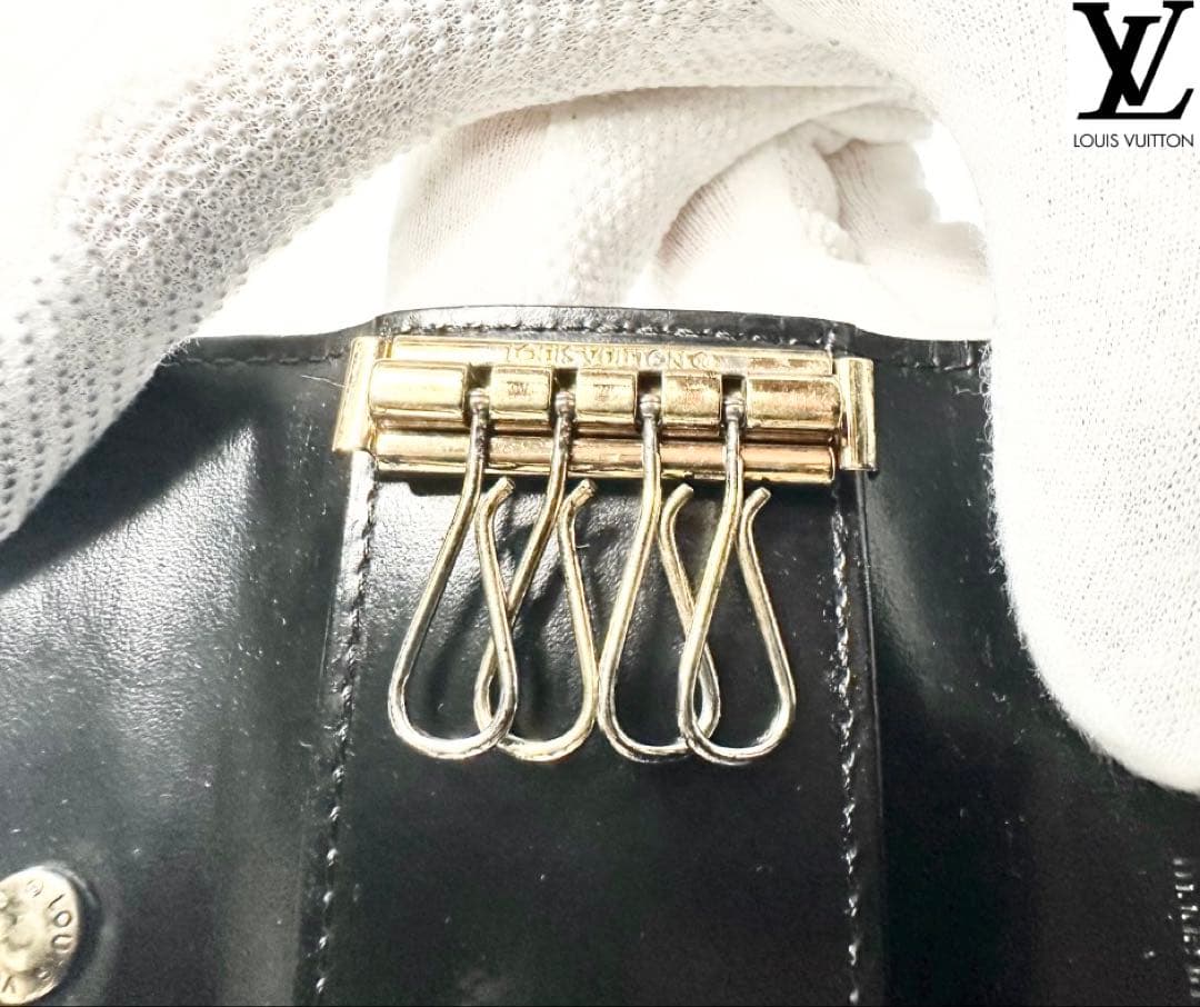 超美品　ルイヴィトン　LV　ヴェルニ　エナメル　４連　キーケース