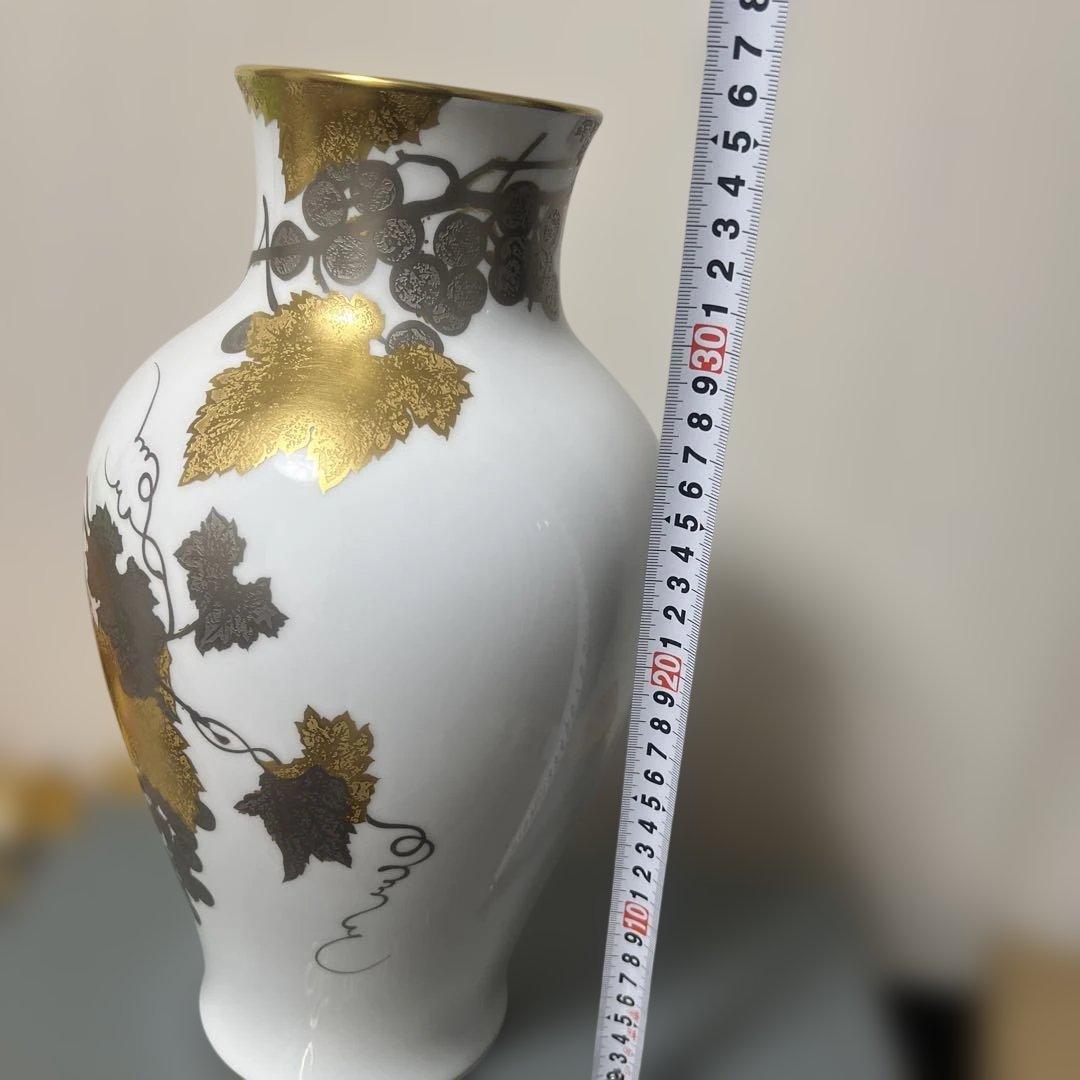 宮内庁御用達　大倉陶園　金蝕葡萄　花瓶36cm