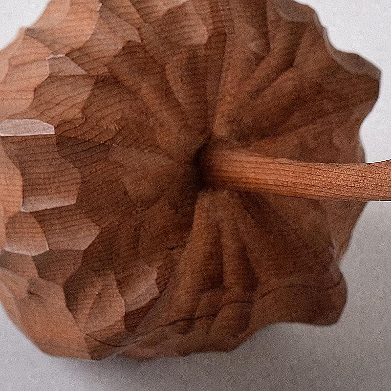 ぽぽっち　津田亮友造　飛騨高山　一位一刀彫ほおずき香合　共箱　V　7904