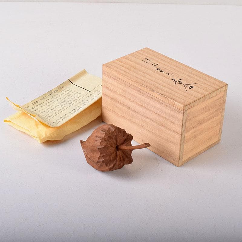 ぽぽっち　津田亮友造　飛騨高山　一位一刀彫ほおずき香合　共箱　V　7904