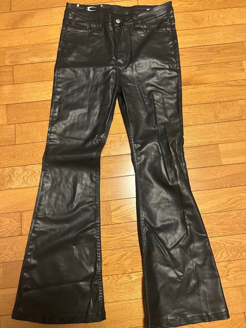 cozy worldwide dark nightフレアデニム