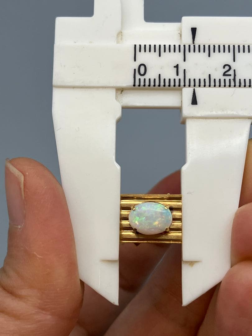 ラッコ⭐️ ネクタイピン　k18 オパール