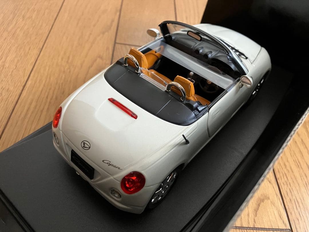 M*中様 【希少】ダイハツ創立100周年記念 コペン 1/18スケール ミニカー