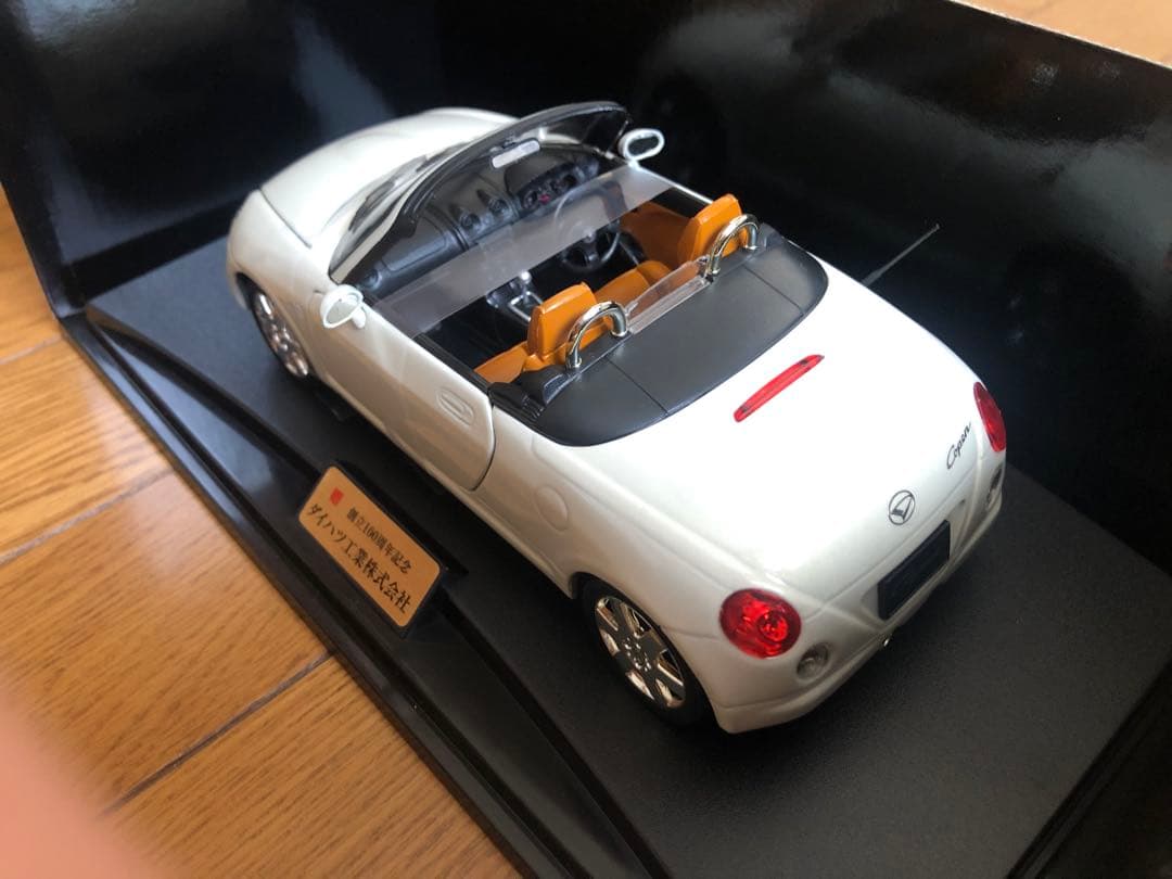 M*中様 【希少】ダイハツ創立100周年記念 コペン 1/18スケール ミニカー