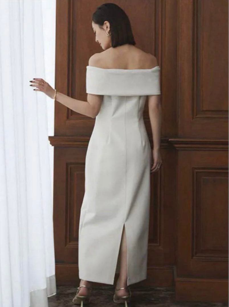 アニュアンス　オフショルコンシャスワンピース