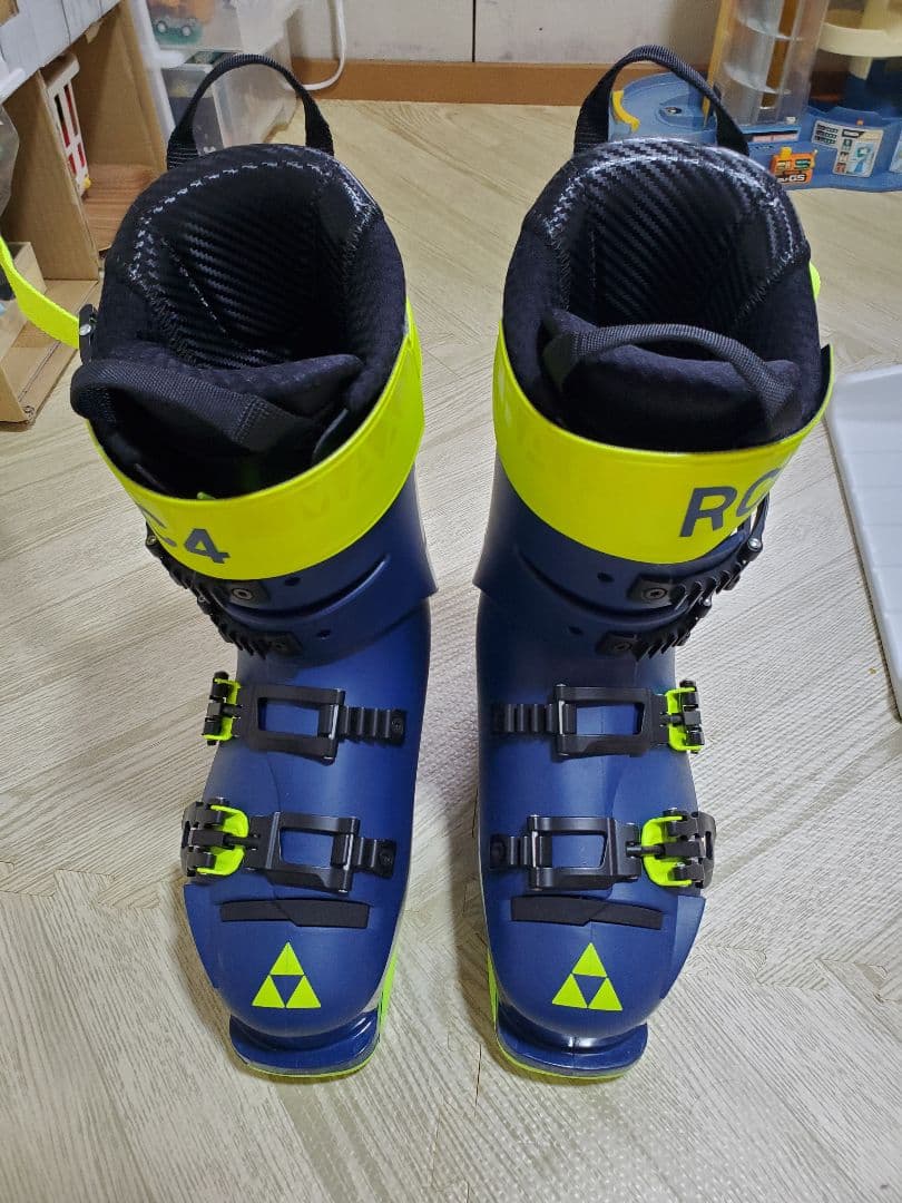 FISCHER THE CURV GT 130 VAC GW 22-23モデル