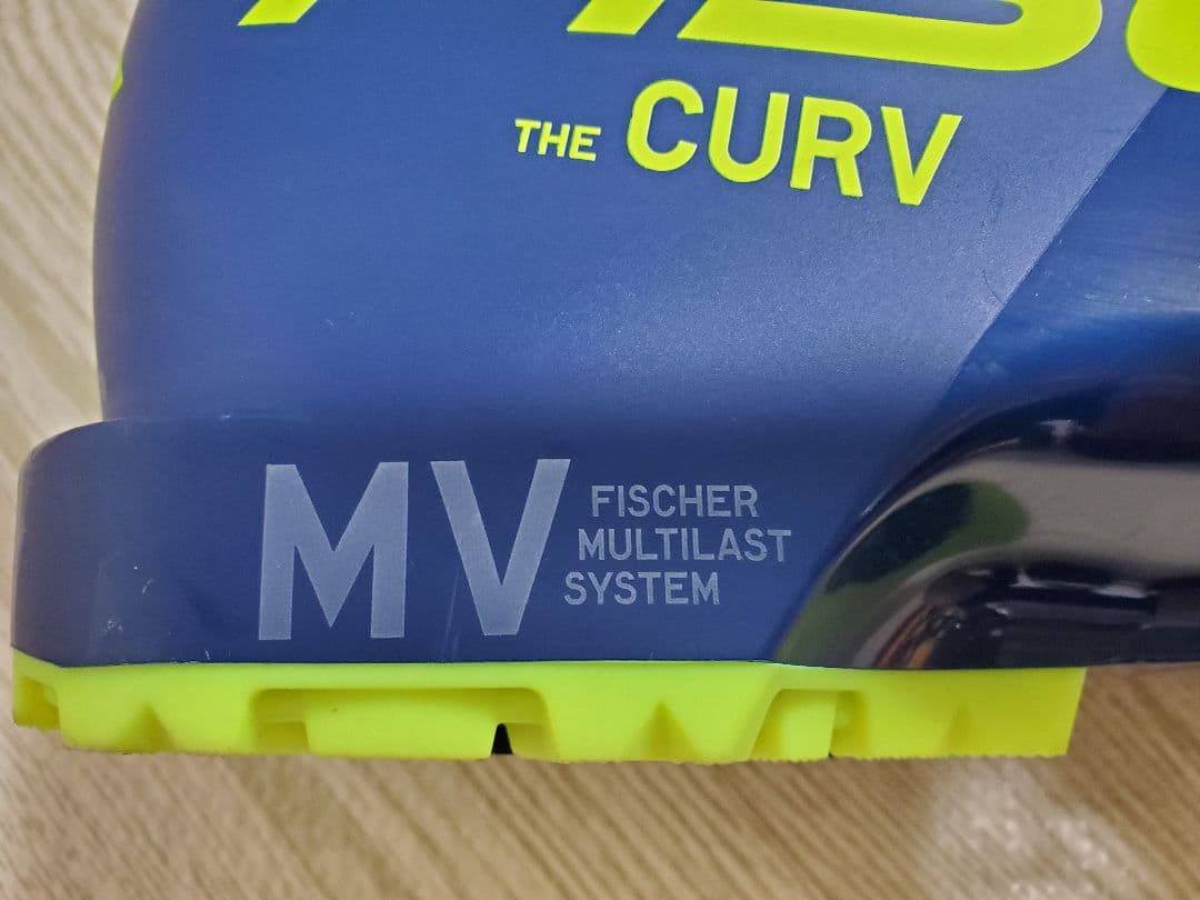 FISCHER THE CURV GT 130 VAC GW 22-23モデル